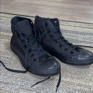 Black converse
